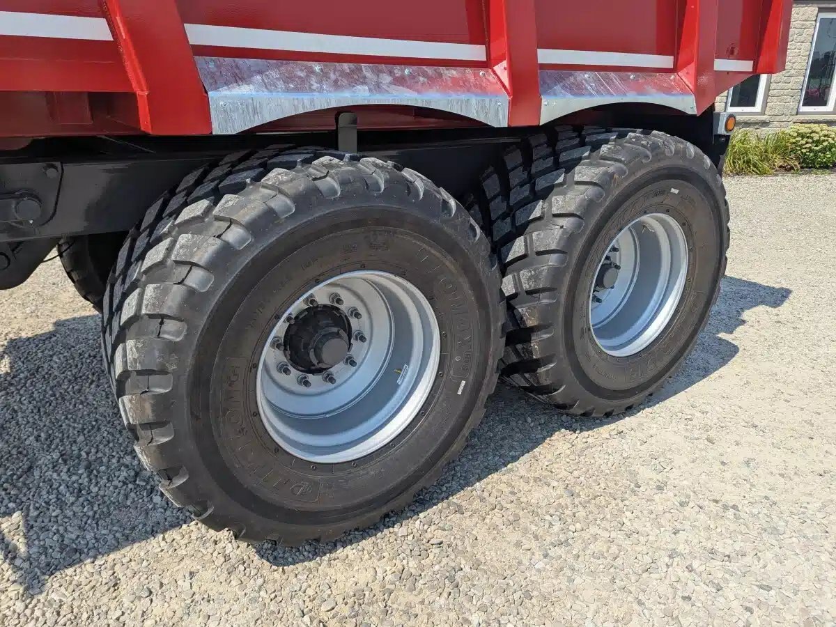 2025 ***MANUFACTURER NOT SPECIFIED*** LS20