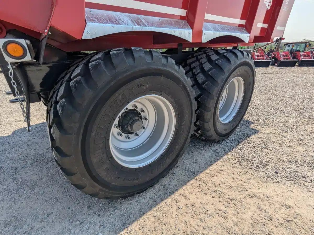 2025 ***MANUFACTURER NOT SPECIFIED*** LS20