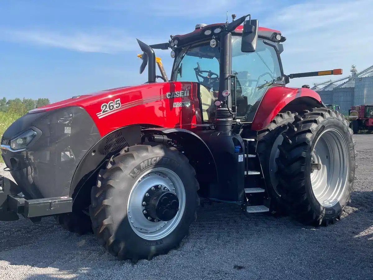 Case IH MAGNUM 265