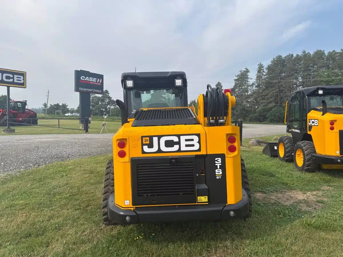2025 JCB 3TS 8T
