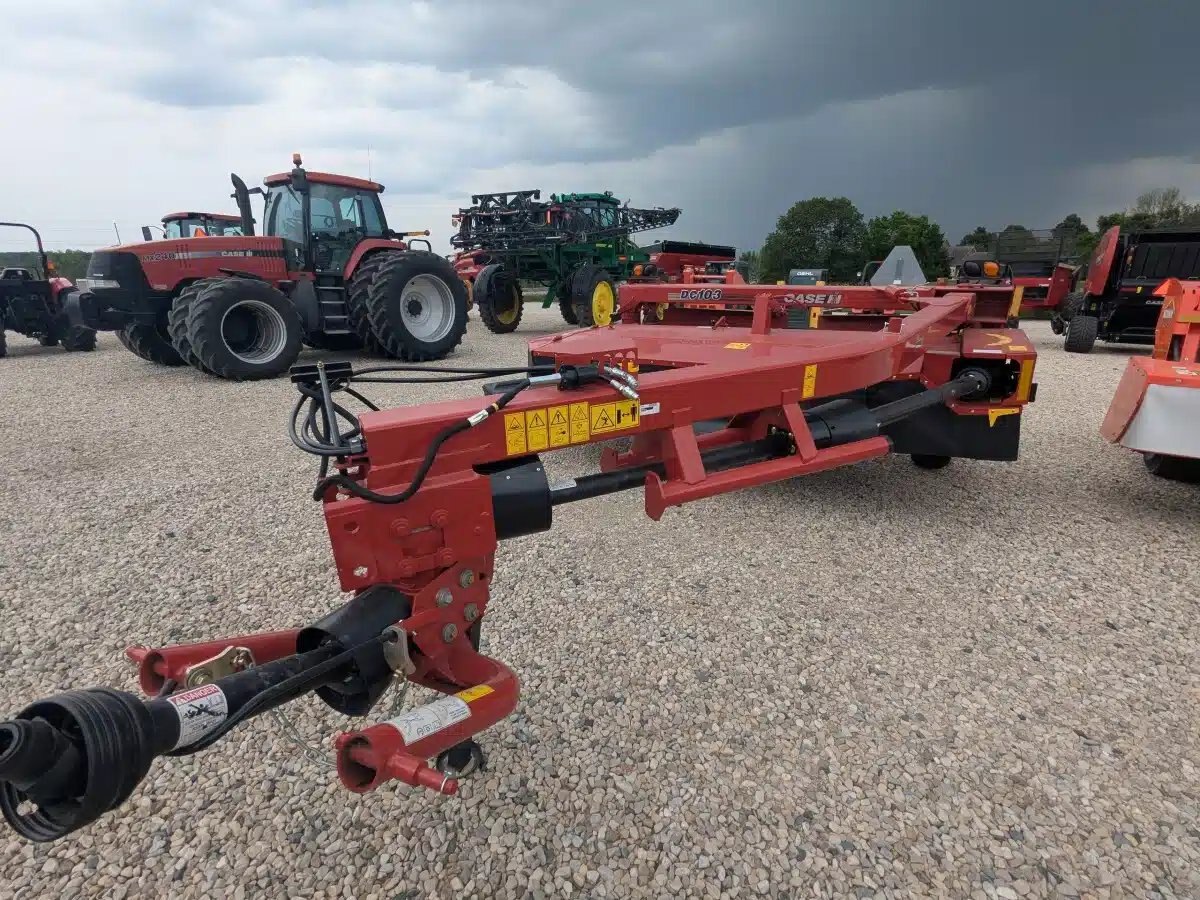 2025 Case IH DC103