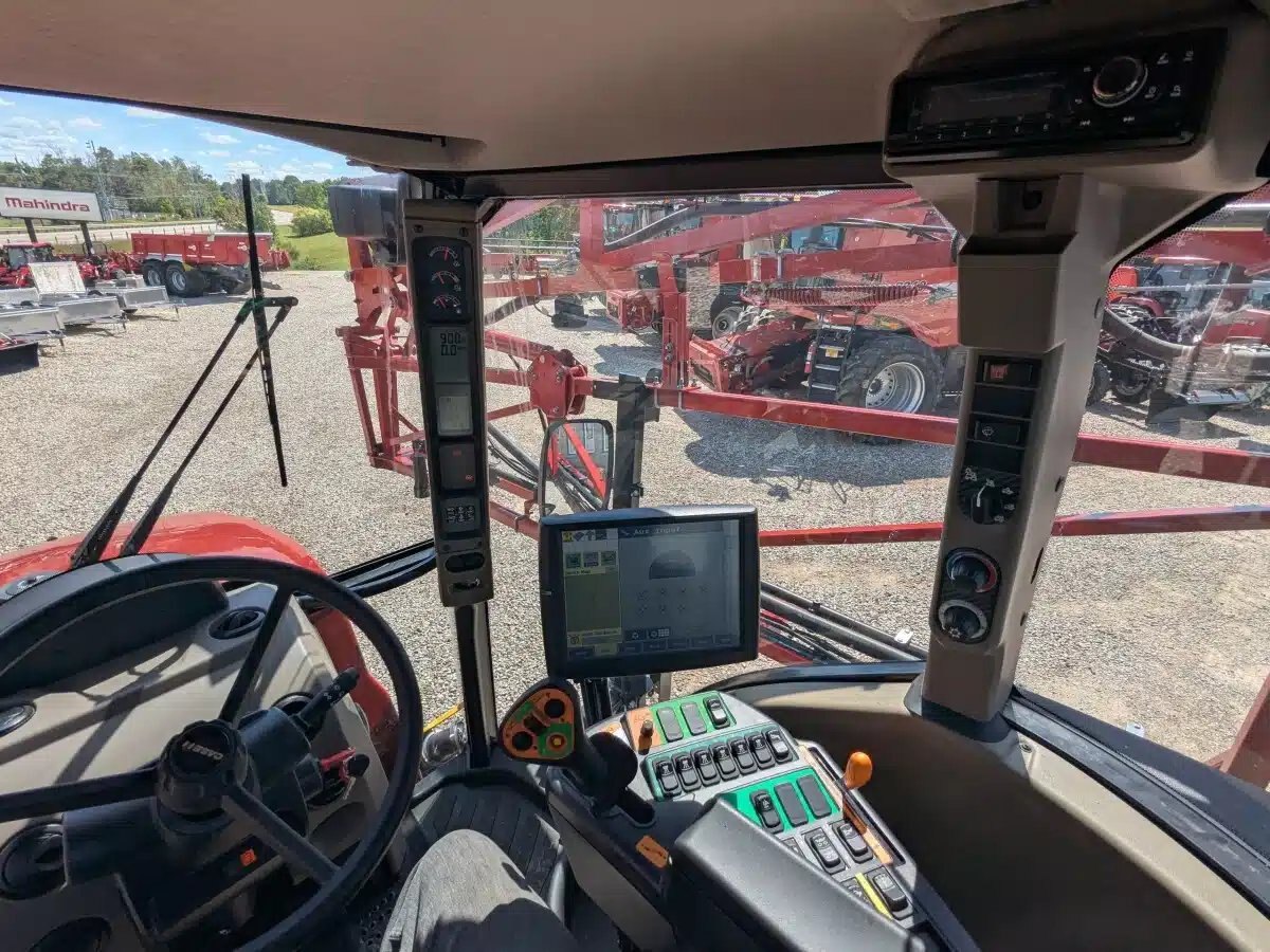 2023 Case IH PATRIOT 2250