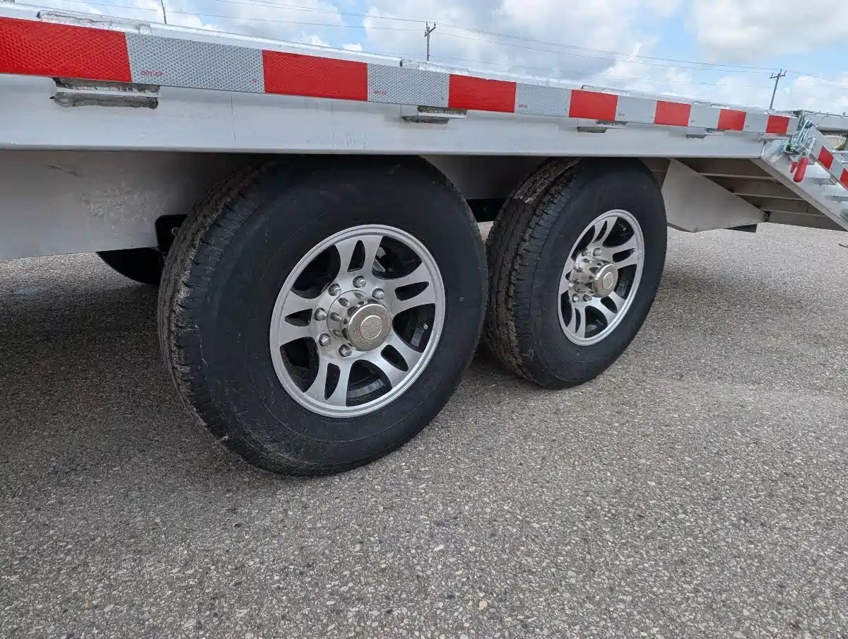 2025 ***MANUFACTURER NOT SPECIFIED*** 102x20