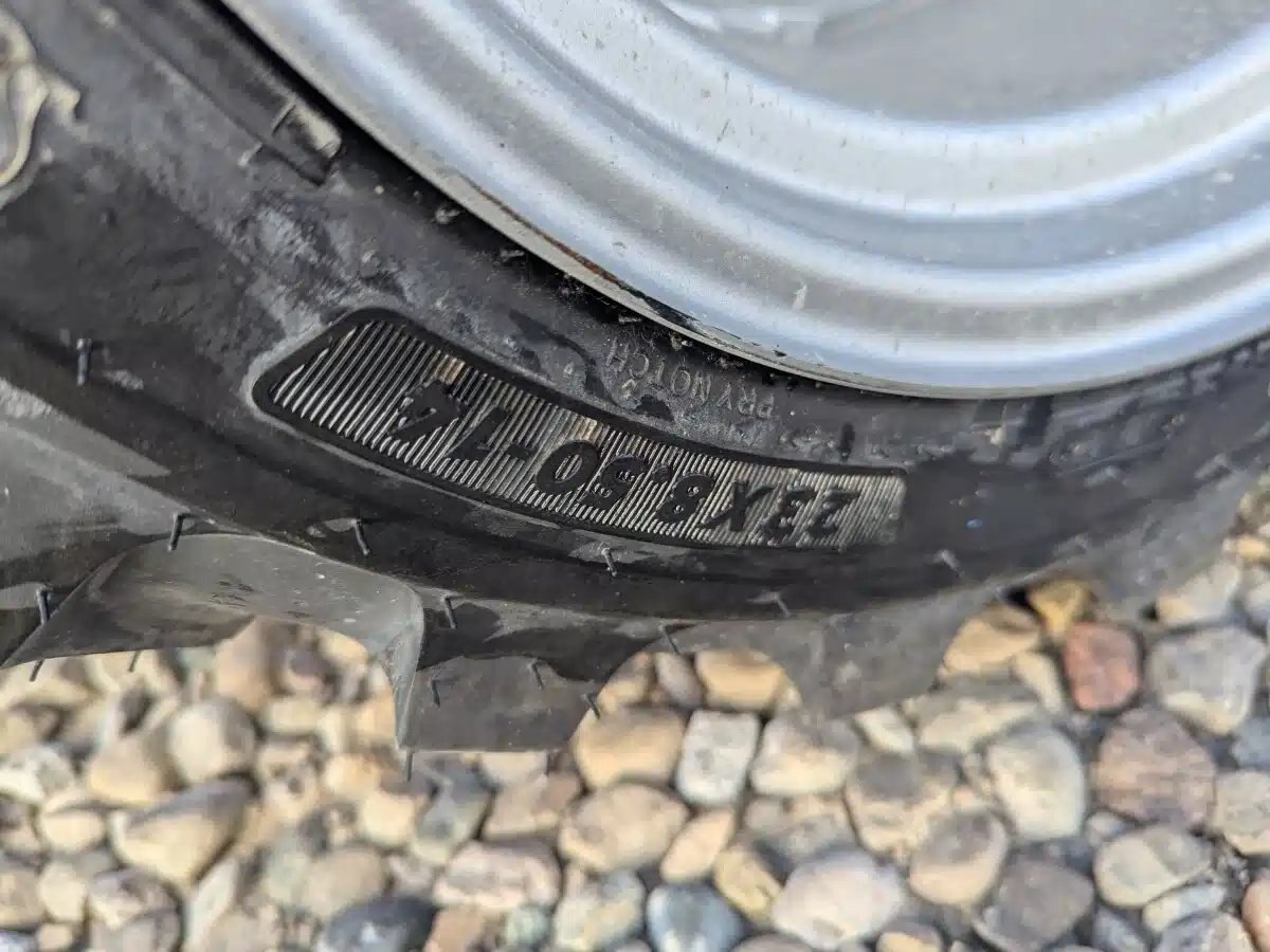 2025 Mahindra 21264FHIL