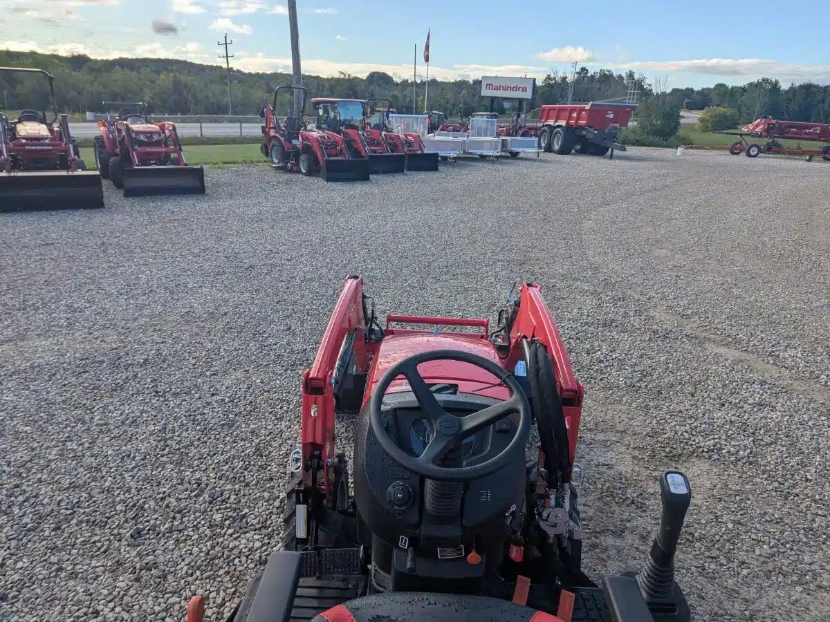 2025 Mahindra 21264FHIL