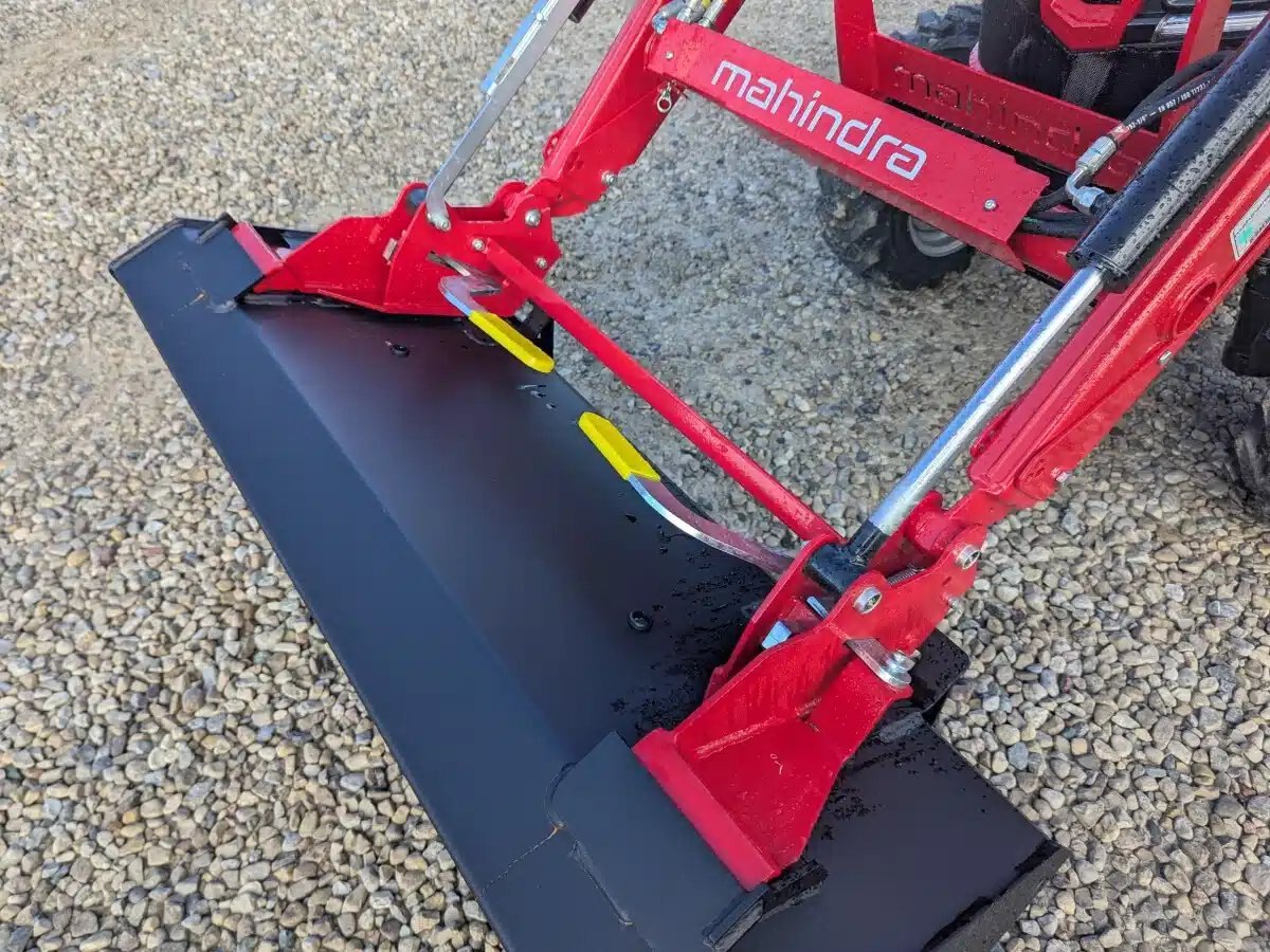 2025 Mahindra 21264FHIL