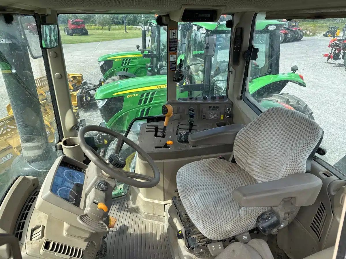 2017 John Deere 6195M