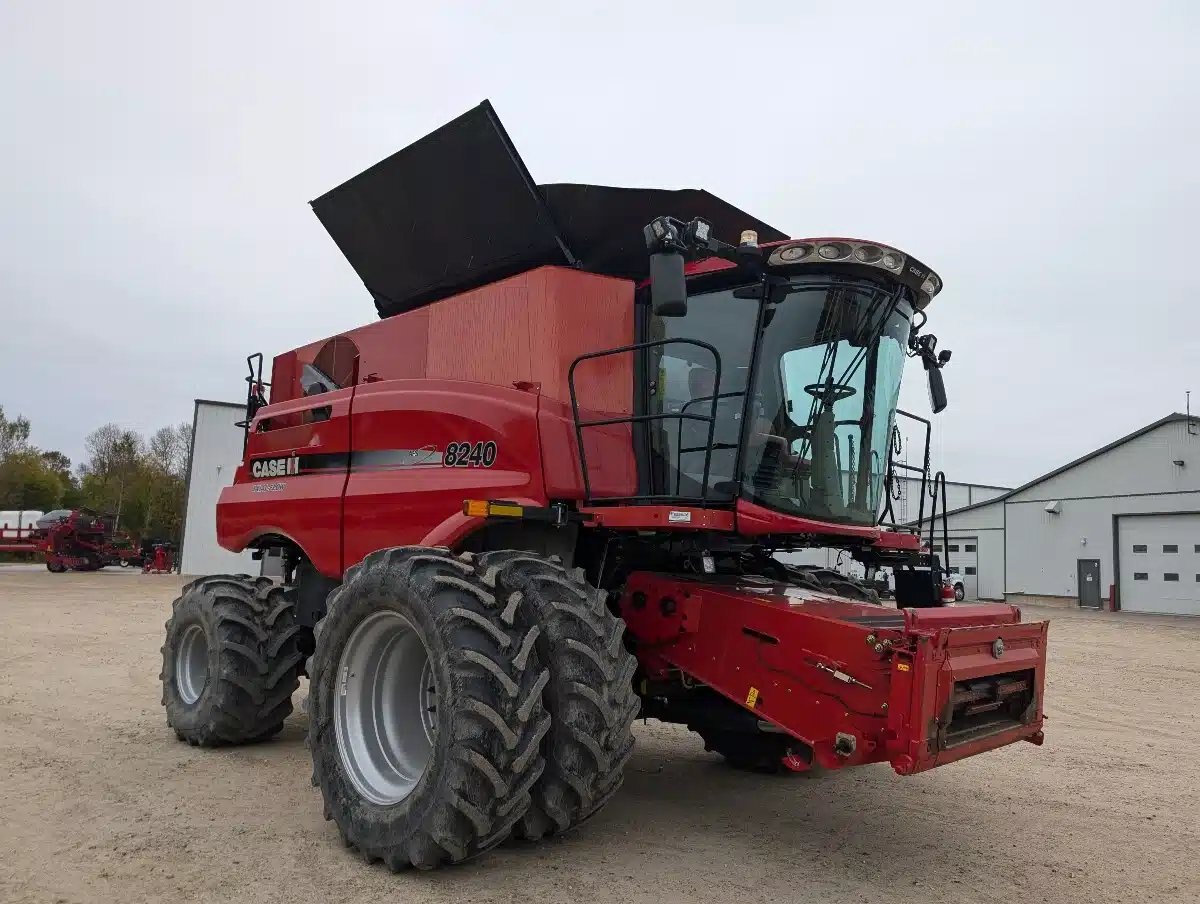 2018 Case IH 8240