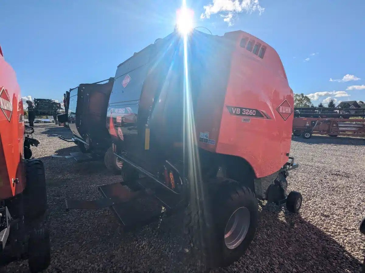 2025 Kuhn VB 3260
