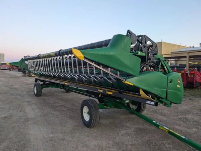 2014 John Deere 630F