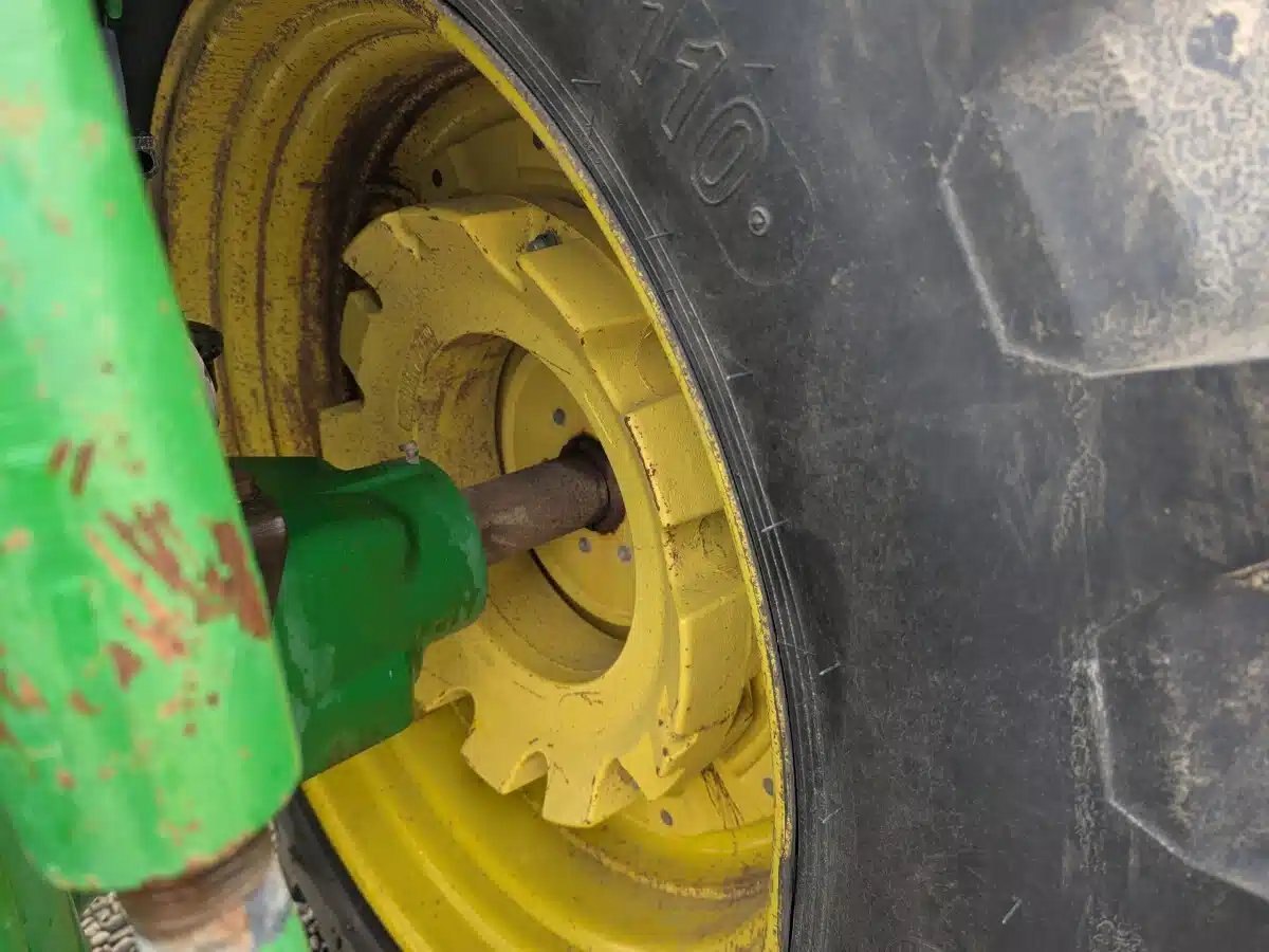 2010 John Deere 7430