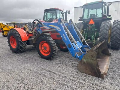 2005 Kubota M9000