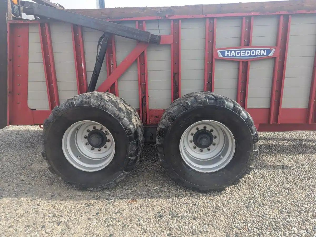 2022 Hagedorn HYDRA SPREAD V8610