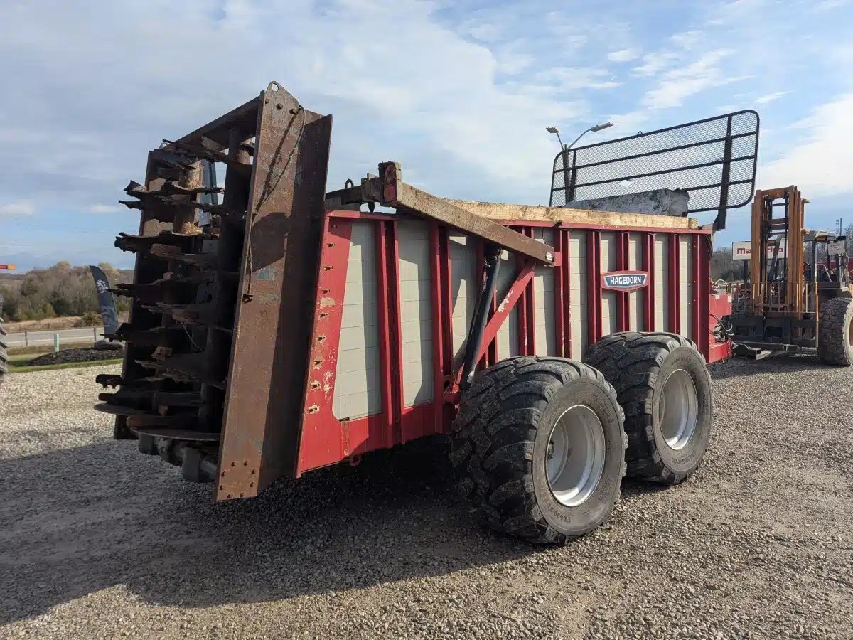 2022 Hagedorn HYDRA SPREAD V8610