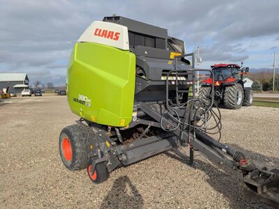 2014 CLAAS VARIANT 380RC