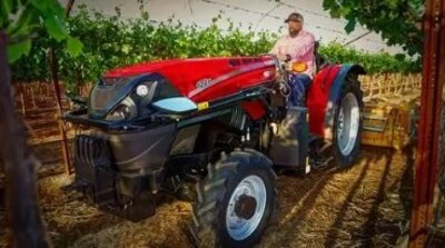Case IH Farmall 120N
