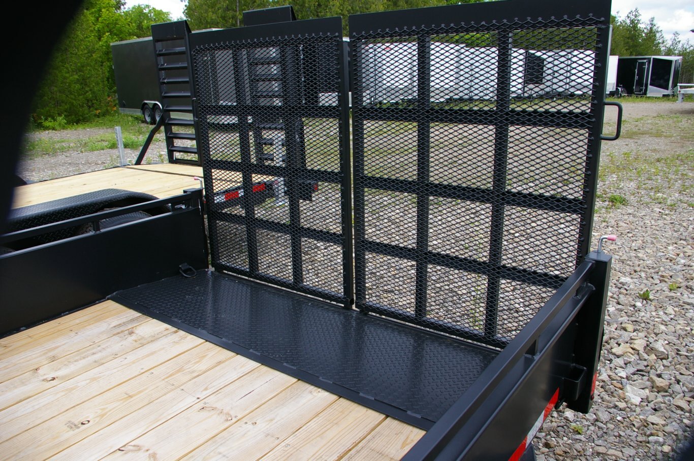 2024 7X14 UTILITY TRAILER, TANDEM AXLE, W/24 BEAVERTAIL, STEEL, BLACK, 7000GVWR 