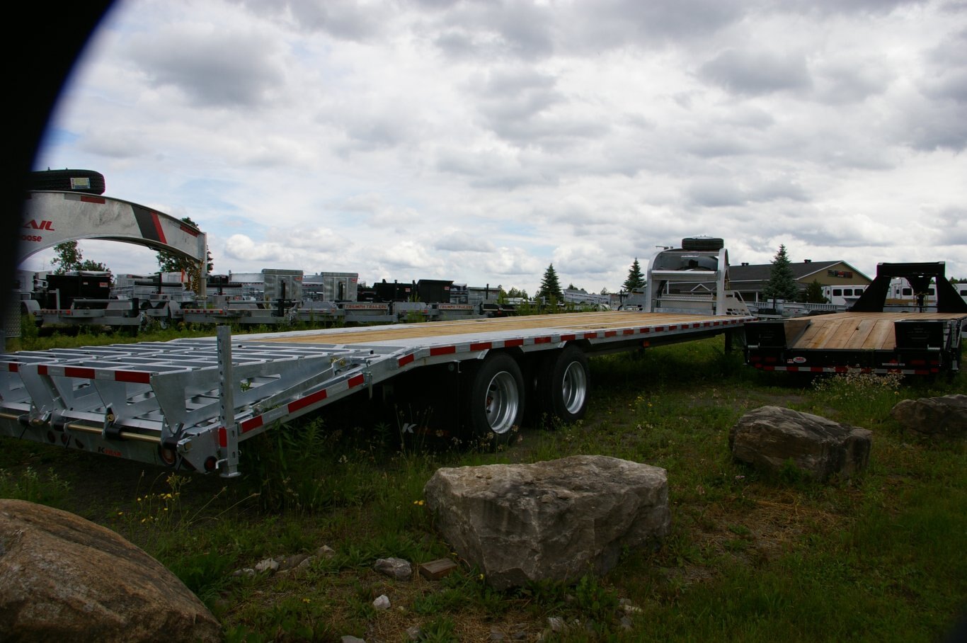 2024 102X305 DECKOVER TRAILER, TANDEM AXLE, GALVANIZED, GALVANIZED, SILVER, 35250GVWR 