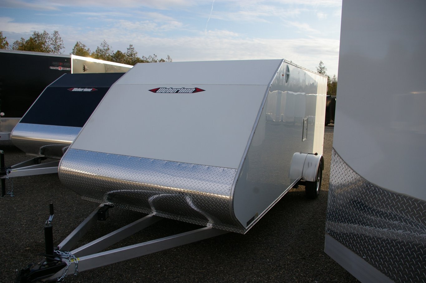 2025 7X16 SNOWMOBILE TRAILER, SINGLE AXLE, ALUMINUM, 64, REAR RAMP, ALUMINUM, WHITE, 3505GVWR