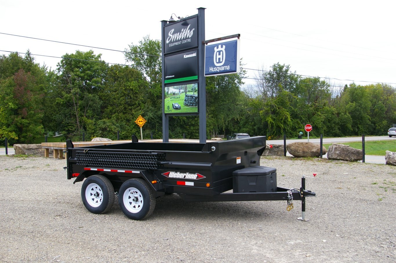 2025 6X10 DUMP TRAILER, TANDEM AXLE, STEEL, BLACK, 7055GVWR 