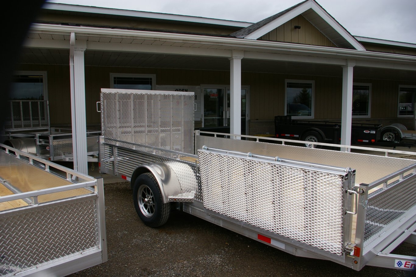 2025 80X14 UTILITY TRAILER, TANDEM AXLE, ALUMINIUM, SIDE LOADER, ALUMINUM, SILVER, 7010GVWR 