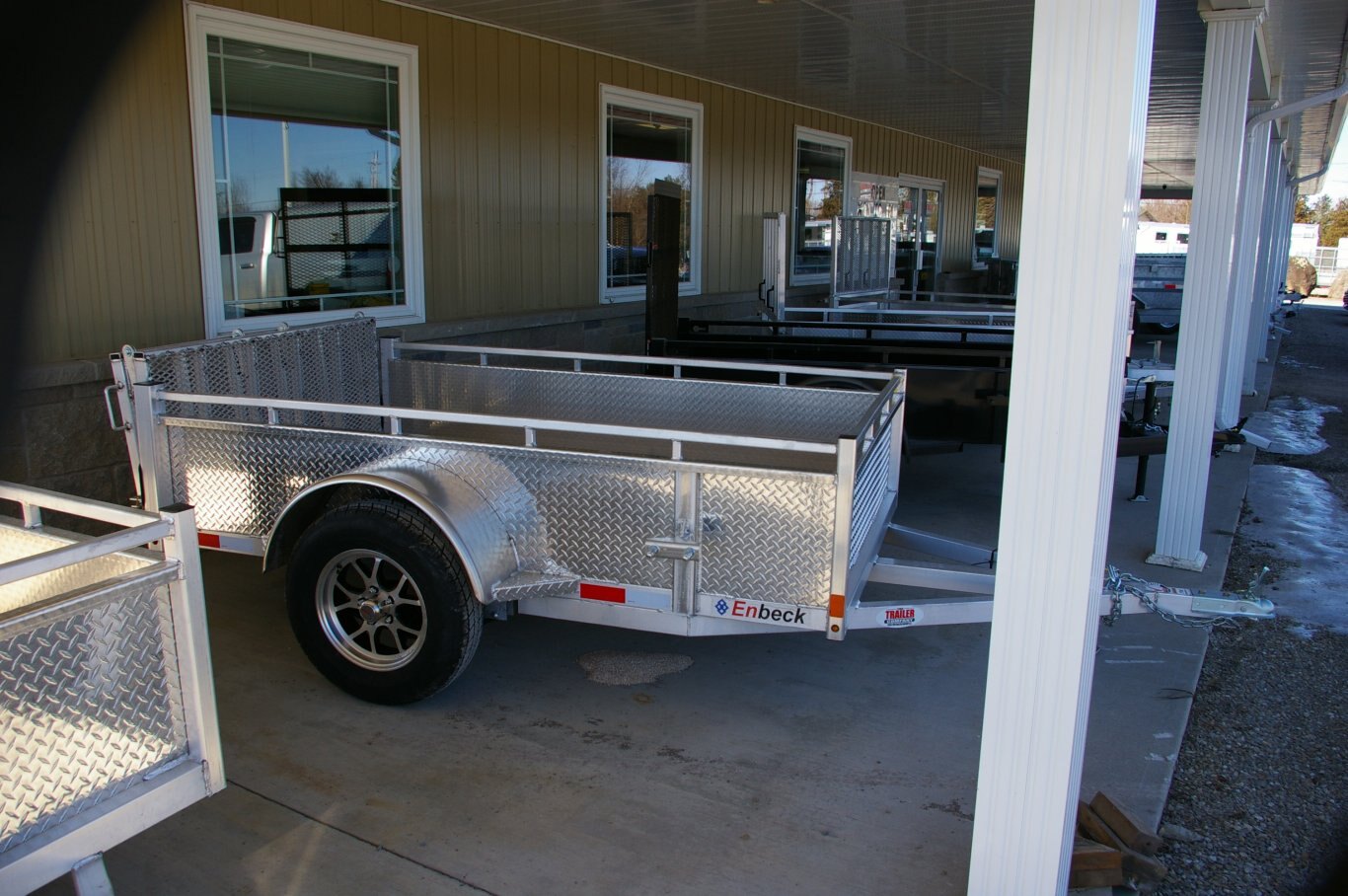 2025 5X8 UTILITY TRAILER, SINGLE AXLE, ALUMINUM, BIFOLD, ALUMINUM, SILVER, 2996GVWR