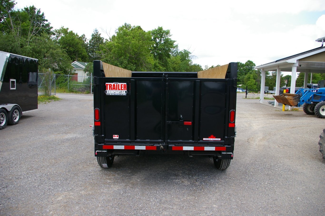 2025 6.5X12 DUMP TRAILER, TANDEM AXLE, STEEL, BLACK, 9900GVWR 