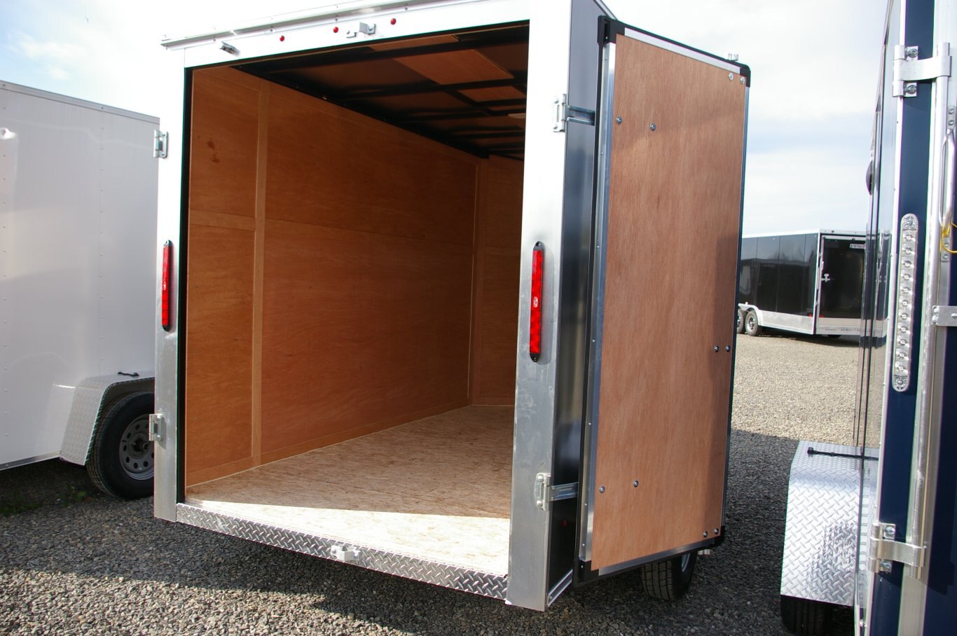 2025 6X10 CARGO TRAILER, SINGLE AXLE, BARN DOORS, 78, BARN DOORS, STEEL, CHARCOAL GREY, 2990GVWR 