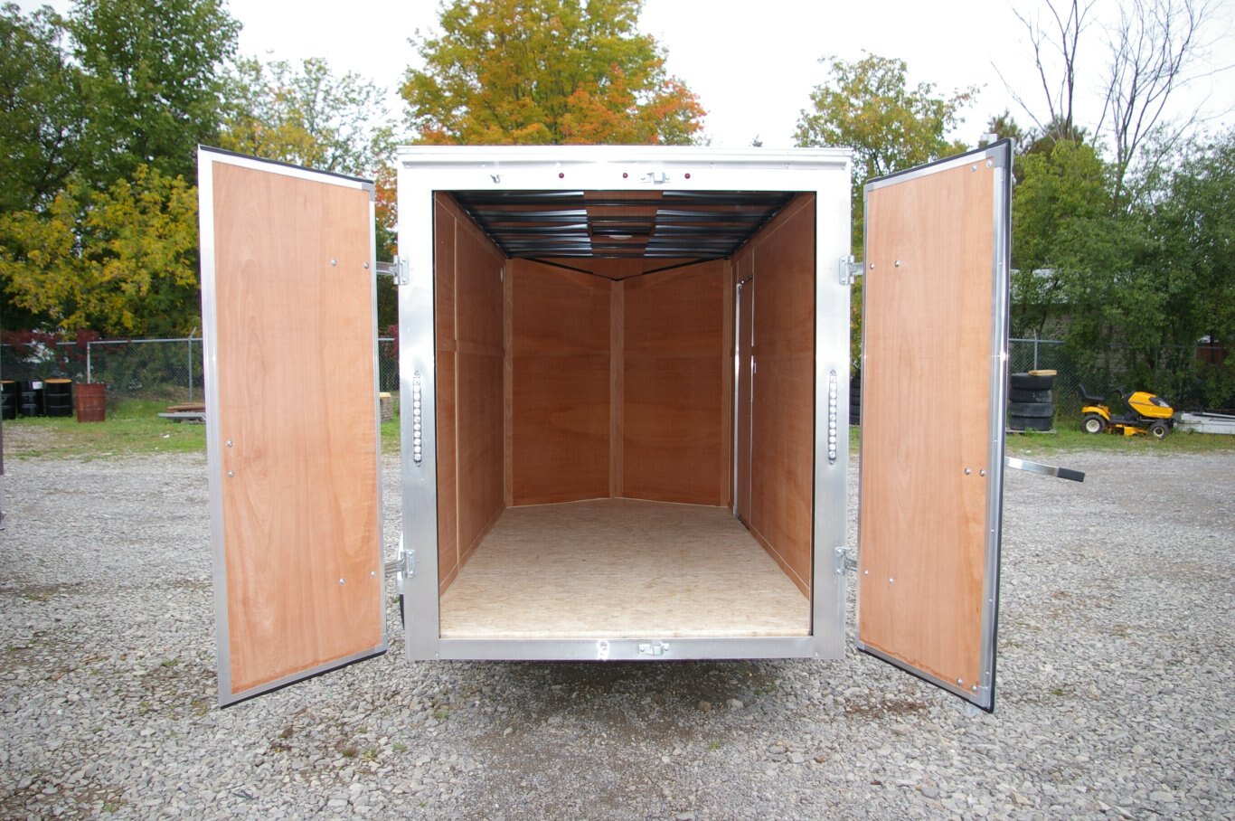 2025 6X12 CARGO TRAILER, SINGLE AXLE, BARN DOORS, 78, BARN DOORS, STEEL, WHITE, 3000GVWR 