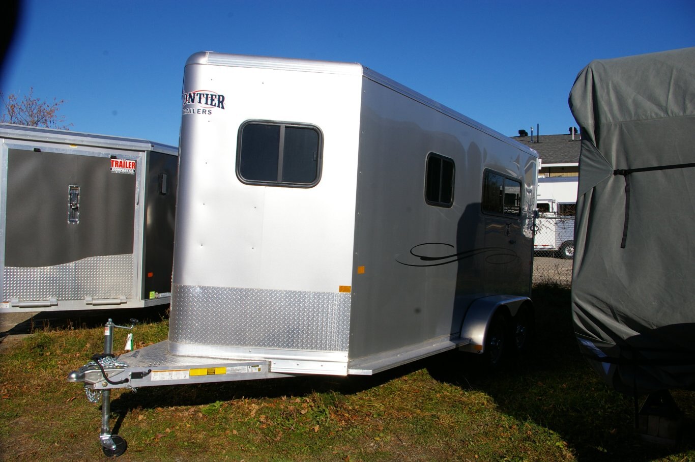 2025 FRONTIER AMBASSADOR STRAIGHT LOAD 67 TACK LITE, 90, REAR RAMP, SILVER, 7000GVWR 