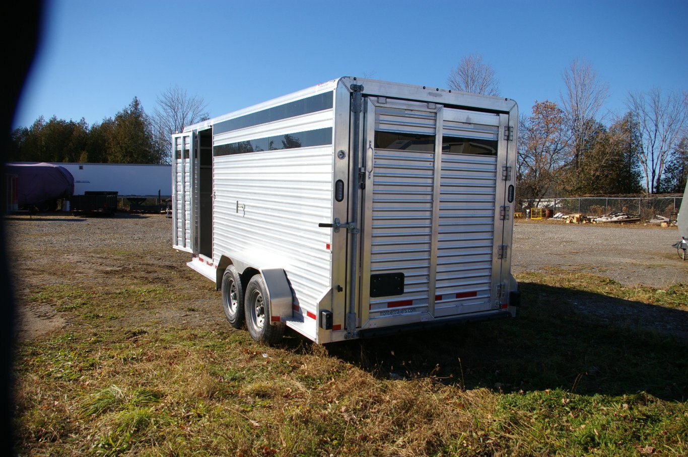 2025 FRONTIER LIVESTOCK SERIES 14K GOOSENECK 16, 84, CHARCOAL, 14000GVWR 