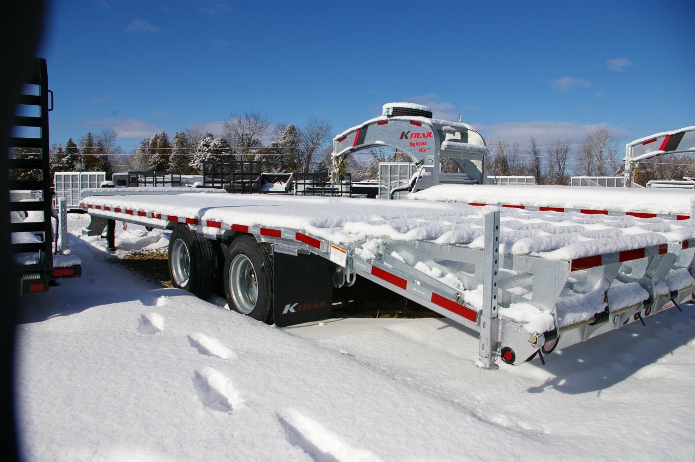 2025 102X205 DECKOVER TRAILER, TANDEM AXLE, GLAVANIZED, GALVANIZED, 33000GVWR 