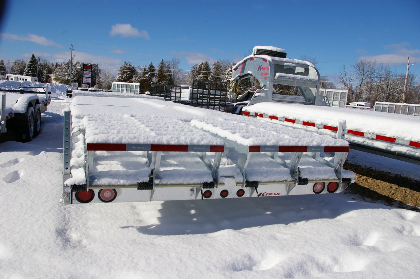 2025 102X205 DECKOVER TRAILER, TANDEM AXLE, GLAVANIZED, GALVANIZED, 33000GVWR 