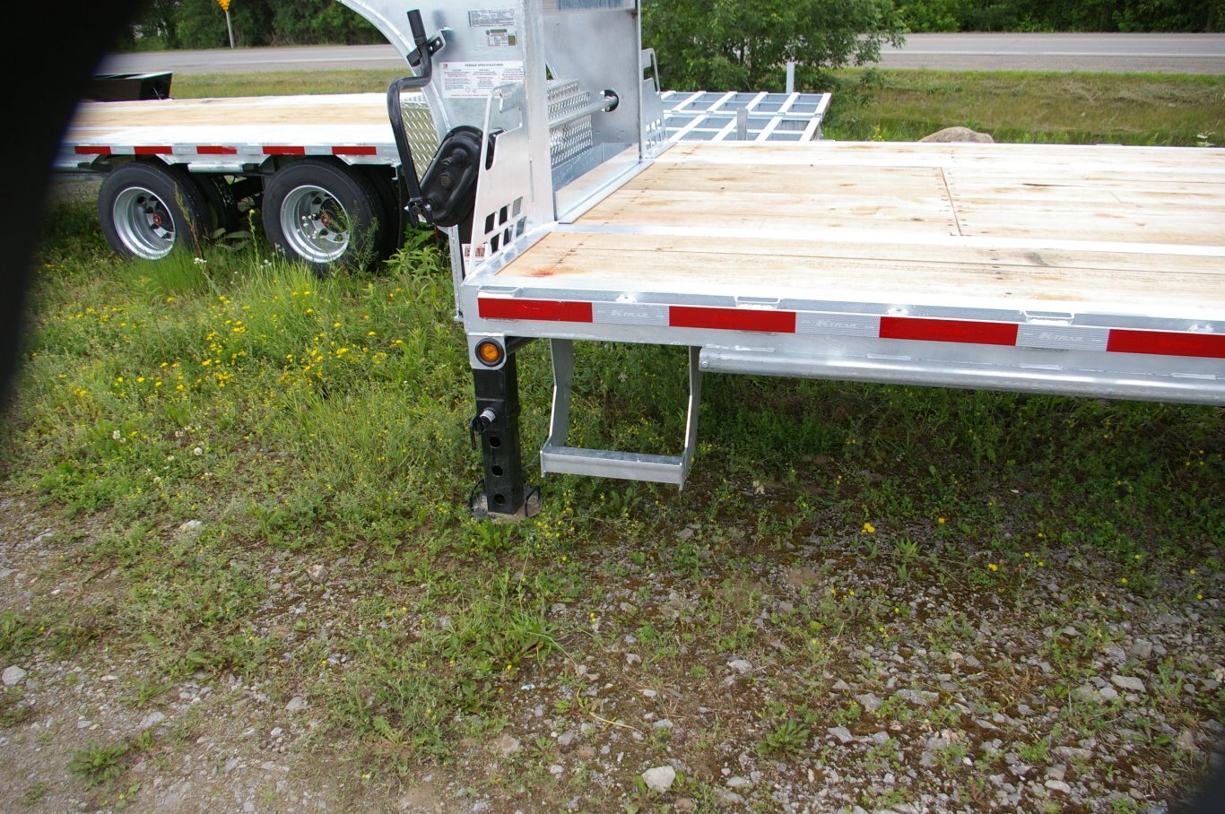 2025 102X205 DECKOVER TRAILER, TANDEM AXLE, GLAVANIZED, GALVANIZED, 35825GVWR 