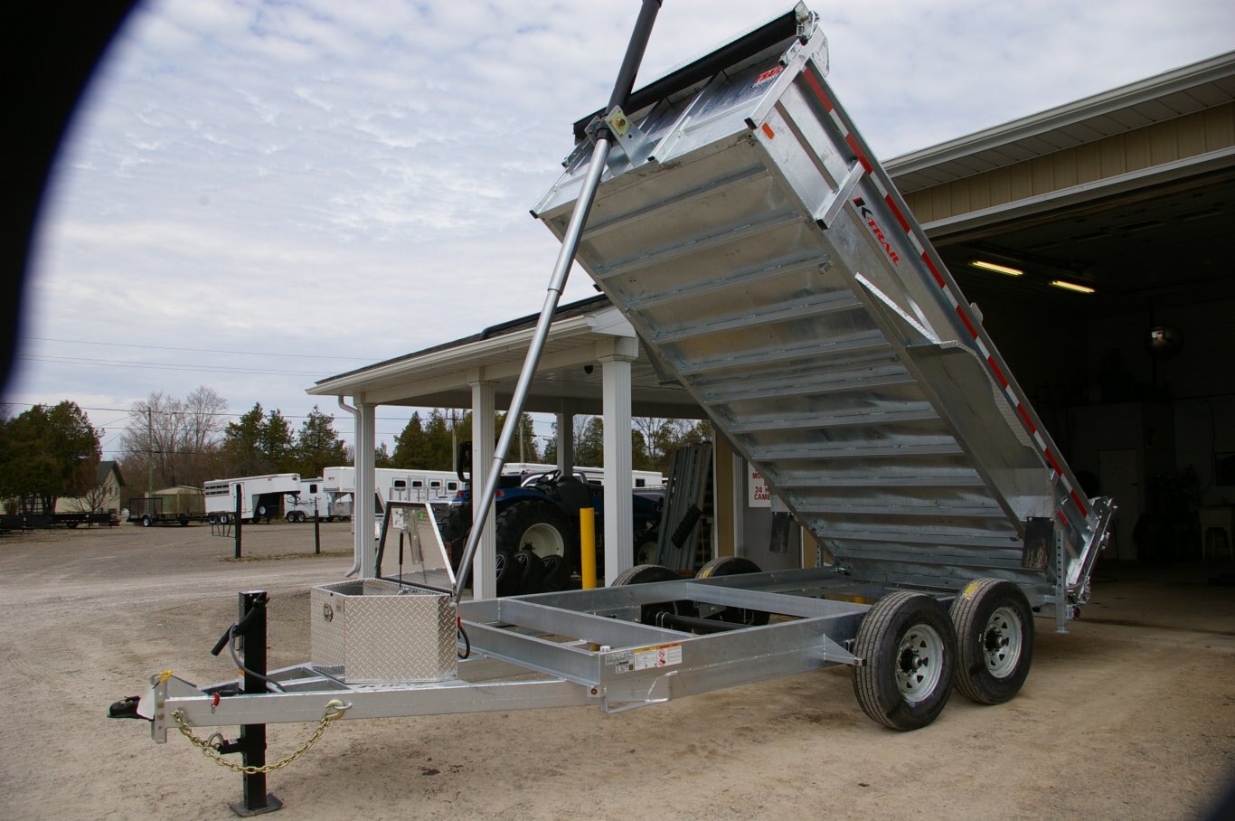 2025 82X12 DUMP TRAILER, TANDEM AXLE, GALVANIZED, GALVANIZED, Hyd Jack, 14000GVWR 