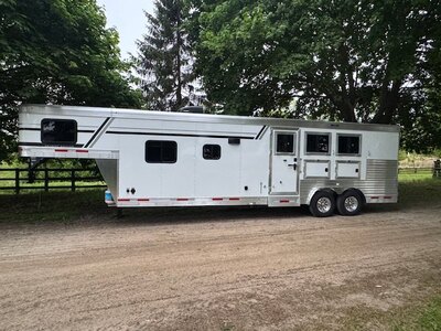 2026 3 HORSE SLANT GN W/ 12 FT LQ, WHITE, 14000GVWR