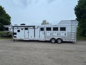 2026 4 HORSE SLANT GN W/ 15 FT LQ, WHITE, 16000GVWR 