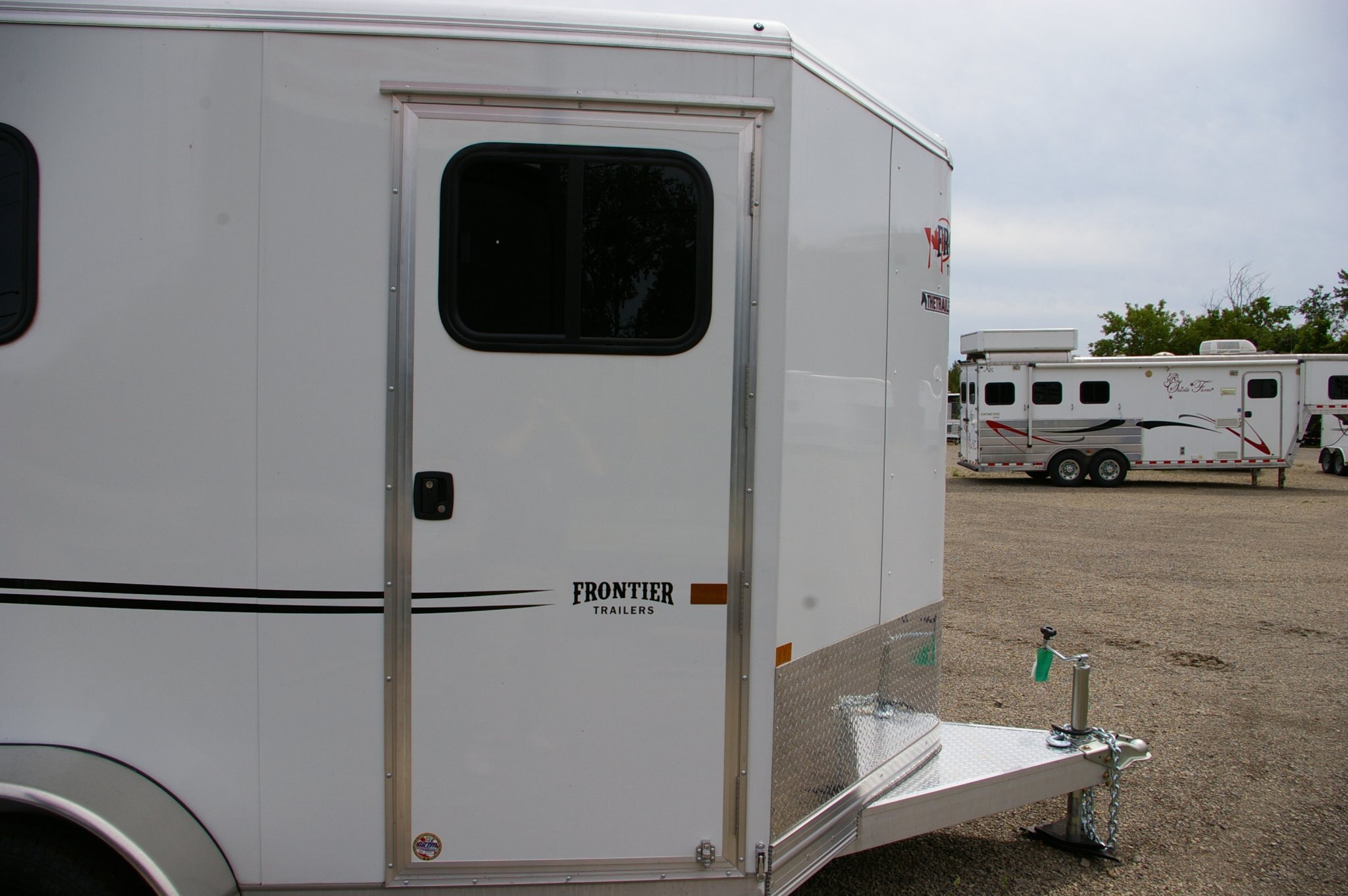 2026 STRIDER SERIES LITE/SLANT 2 HORSE, ALUMINUM, 7000GVWR 