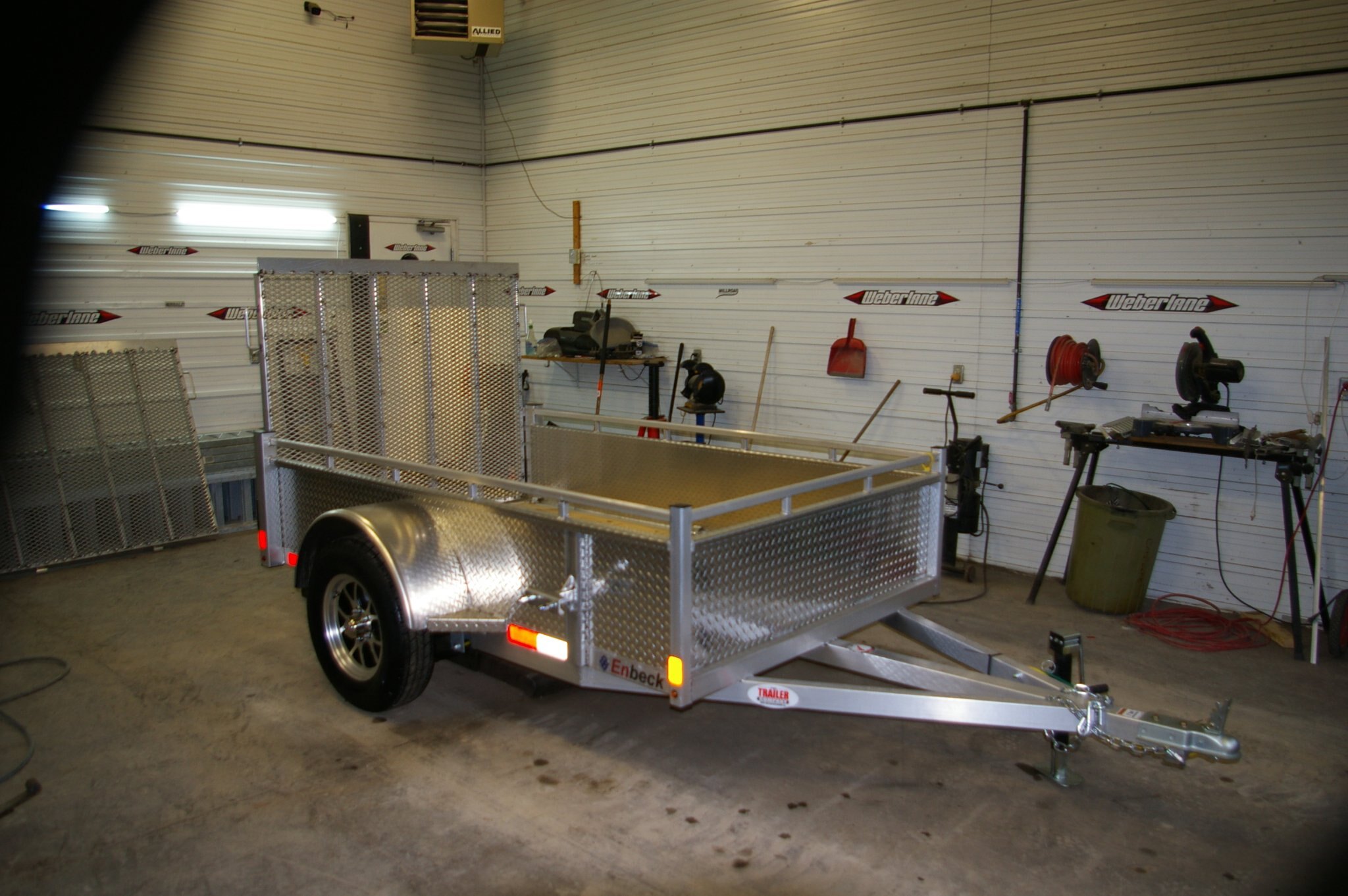 2027 5X8 UTILITY T RTAILELR, SINGLE AXLE, ALUMINUM, ALUMINUM, SILVER, 2996GVWR 