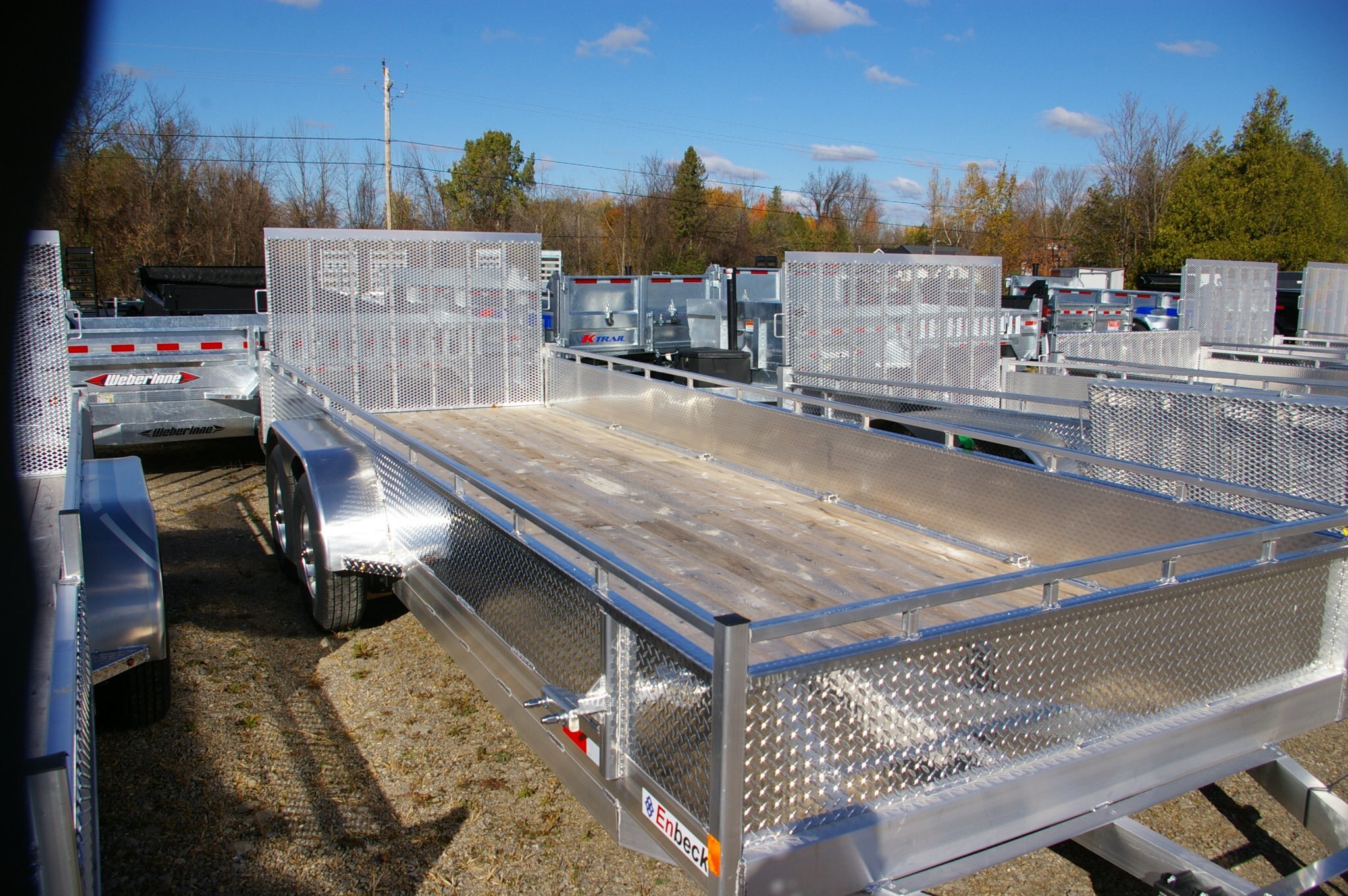 2027 7X20 UTILITY TRAILER, TANDEM AXLE, ALUMINUM, ALUMINUM, SILVER, 7010GVWR 