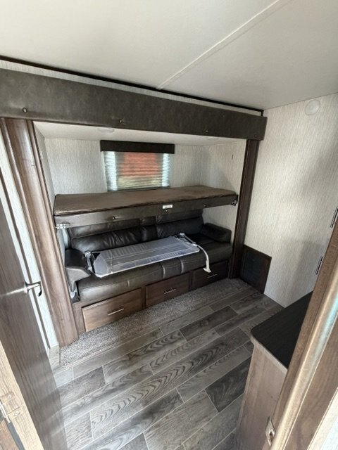 2019 USED TRAVEL TRAILER, 