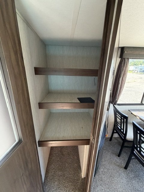 2019 USED TRAVEL TRAILER, 