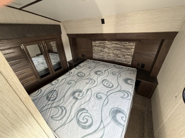 2019 USED TRAVEL TRAILER, 