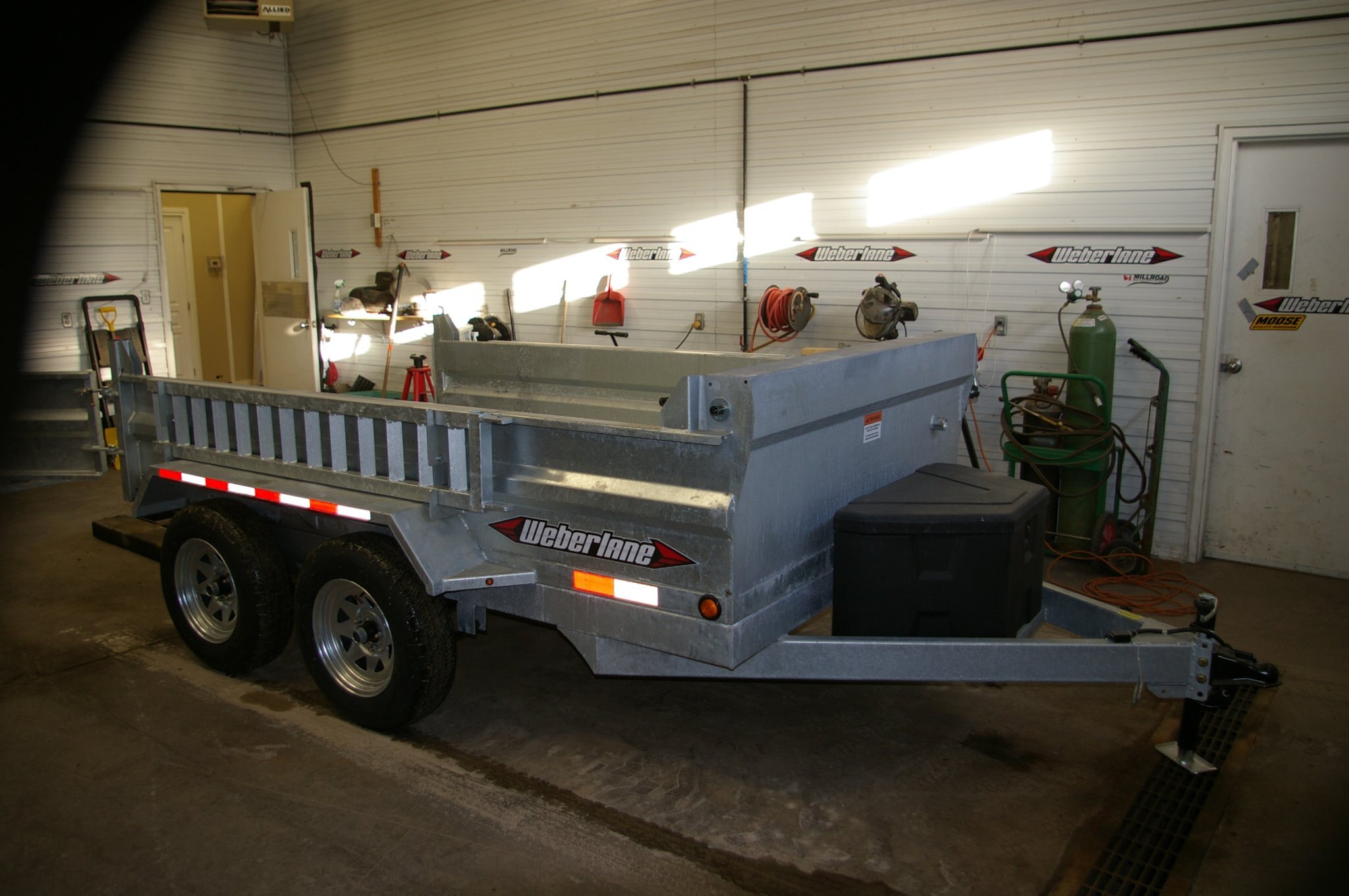 2027 6X10 DUMP TRAILER, TANDEM AXLE, GALVANIZED, GALVANIZED, SILVER, 7055GVWR 