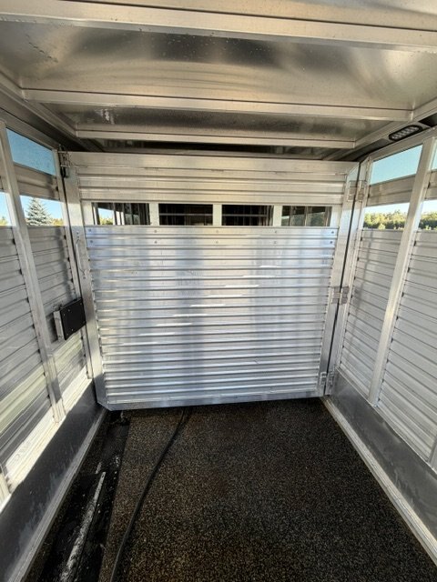 2025 USED LIVESTOCK TRAILER, 