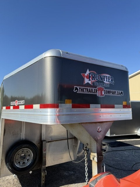 2025 USED LIVESTOCK TRAILER, 