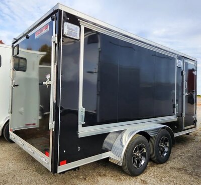 Discovery Endeavor With Power Awning.