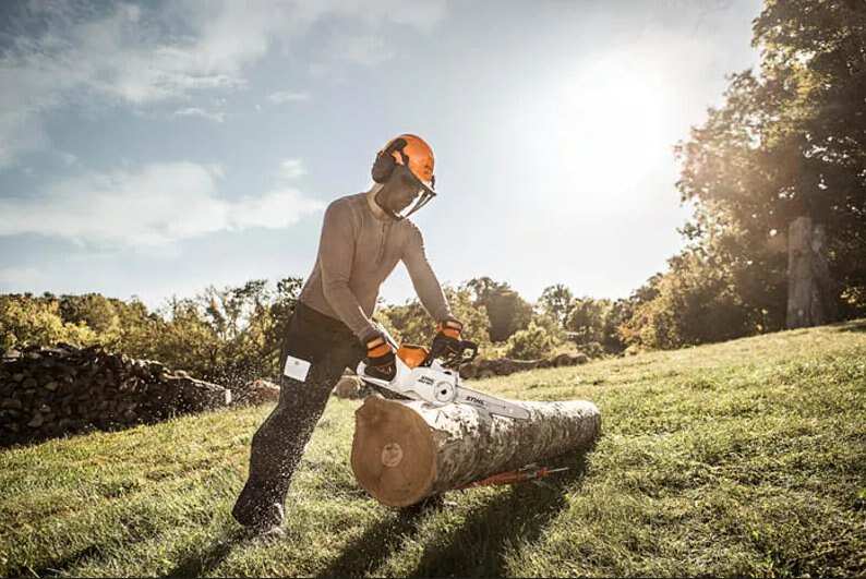 STIHL MSA 160 LITHIUM ION CHAIN SAW W/12 BAR & CHAIN