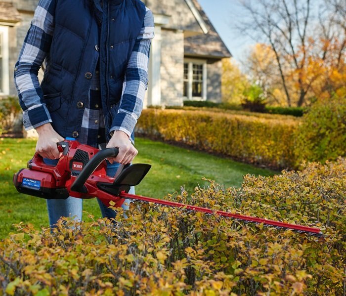 TORO 60V CORDLESS TRIMMER