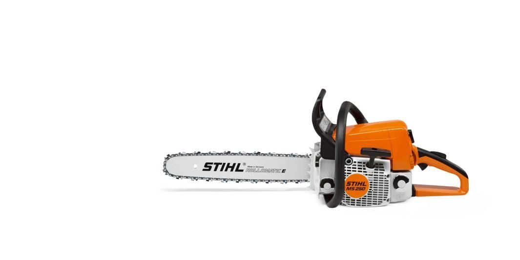 STIHL MS 250 CHAINSAW W/ 18 BAR & CHAIN